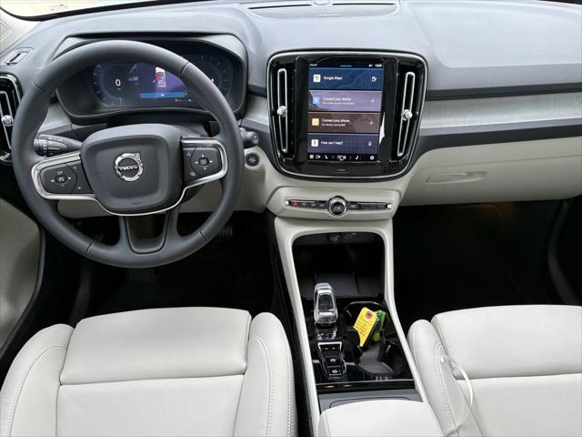 new 2025 Volvo XC40 car, priced at $51,015