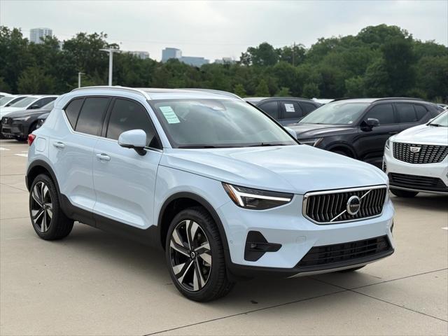new 2025 Volvo XC40 car, priced at $51,015