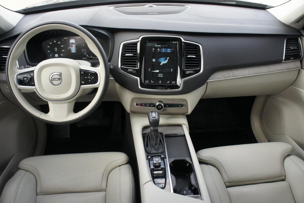 used 2021 Volvo XC90 car, priced at $46,289