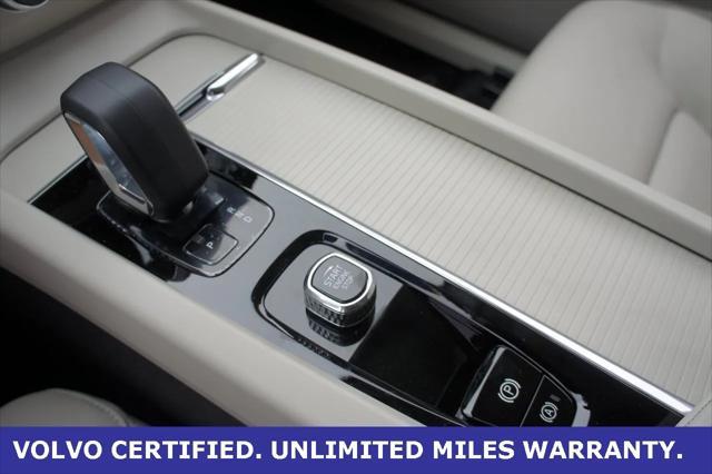 new 2025 Volvo XC60 car, priced at $52,385
