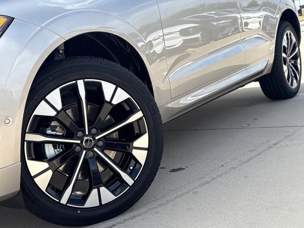 new 2026 Volvo XC60 car, priced at $57,985