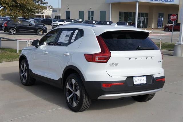 new 2025 Volvo XC40 car, priced at $44,465