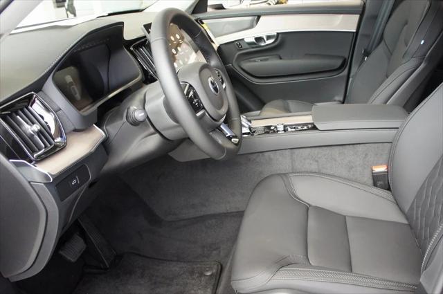 new 2025 Volvo XC90 car, priced at $69,155
