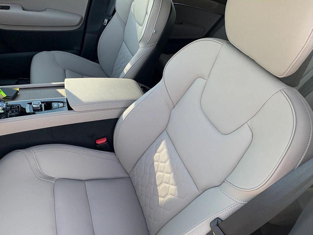 new 2026 Volvo XC90 car, priced at $71,825