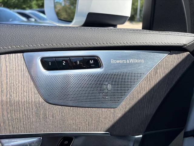 used 2022 Volvo XC90 Recharge Plug-In Hybrid car, priced at $52,999