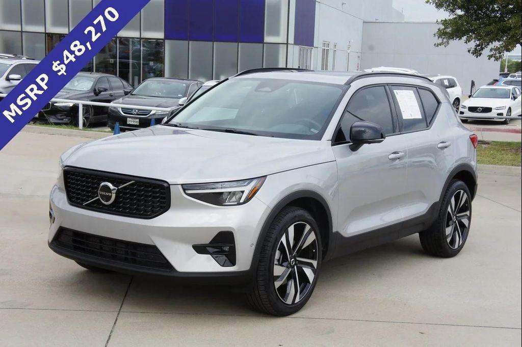 used 2025 Volvo XC40 car, priced at $33,300