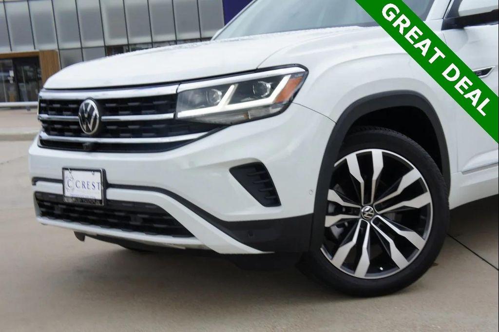 used 2021 Volkswagen Atlas car, priced at $30,000