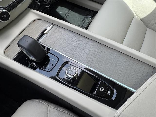 used 2023 Volvo XC60 car, priced at $37,350