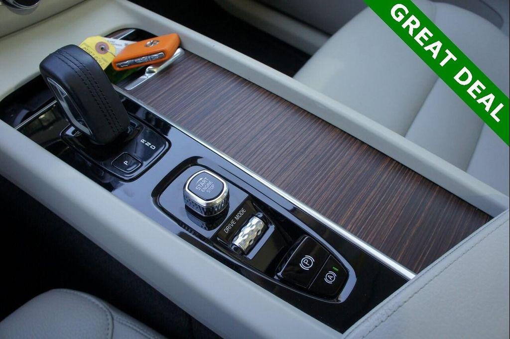 used 2021 Volvo XC60 Recharge Plug-In Hybrid car, priced at $29,998