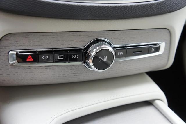 new 2025 Volvo XC90 car, priced at $67,305