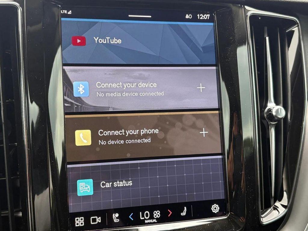 new 2025 Volvo XC60 car, priced at $50,285