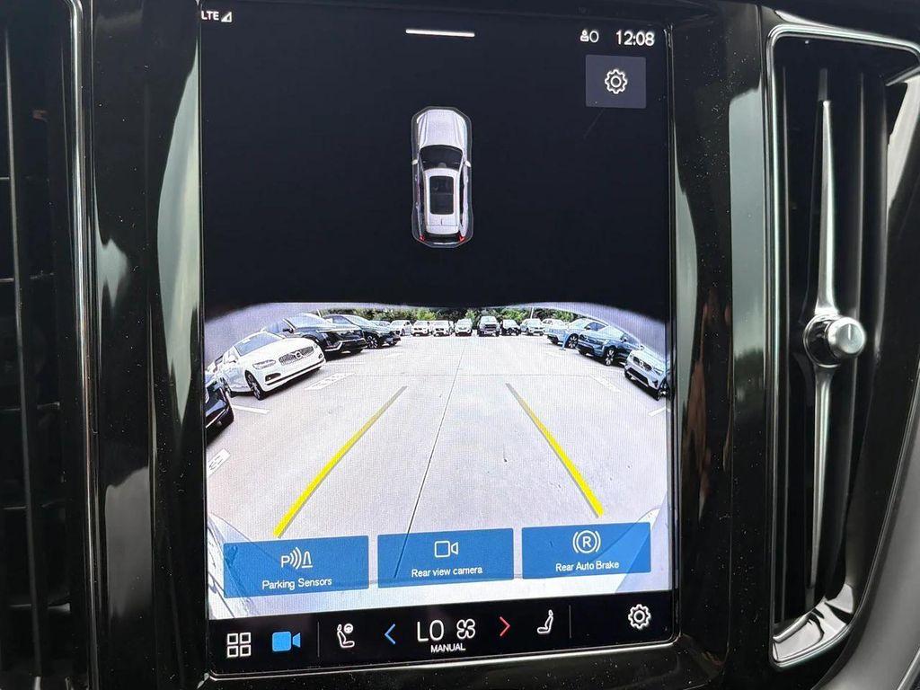 new 2025 Volvo XC60 car, priced at $50,285