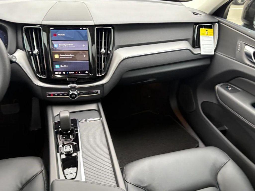 new 2025 Volvo XC60 car, priced at $50,285