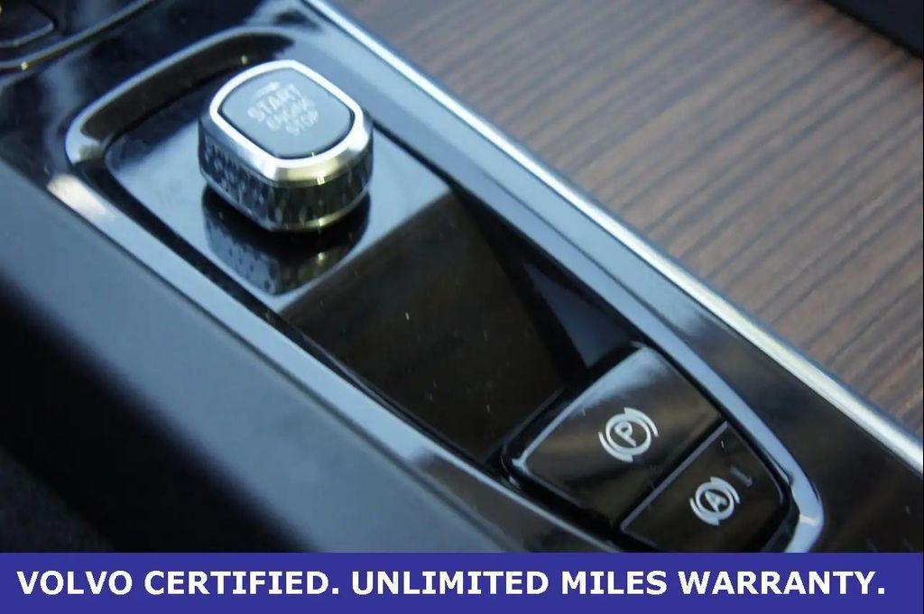 used 2022 Volvo XC60 car, priced at $31,200