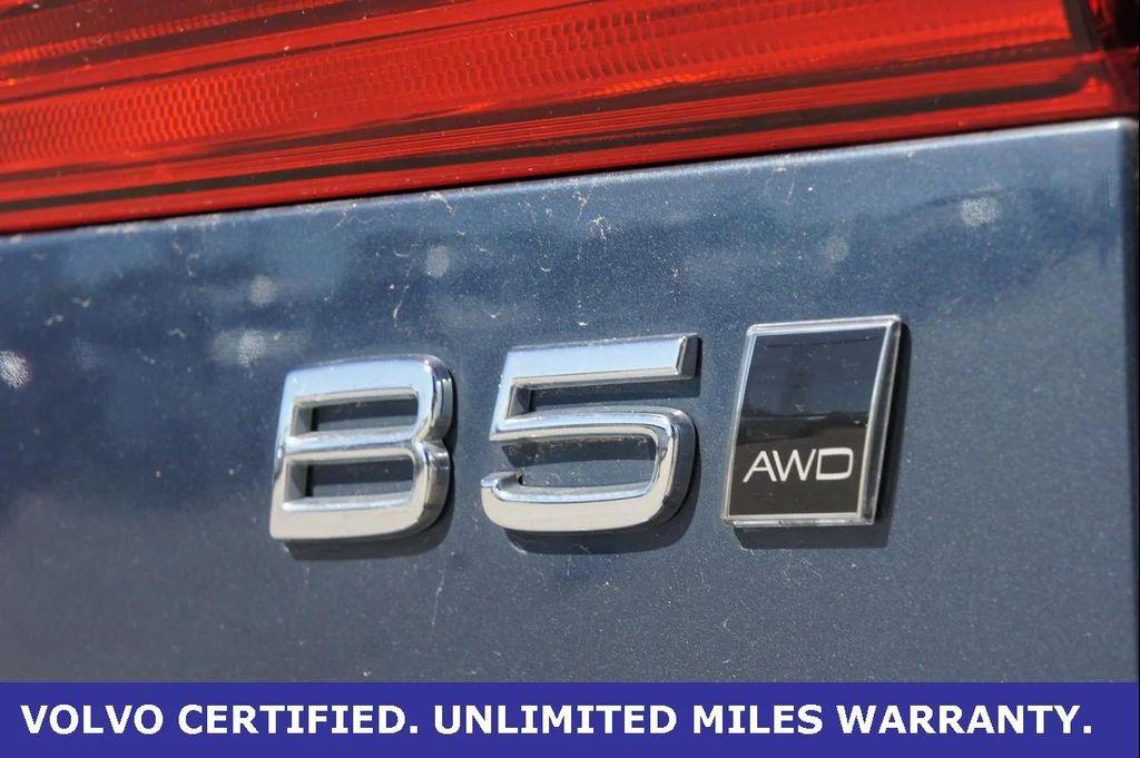 used 2022 Volvo XC60 car, priced at $31,200
