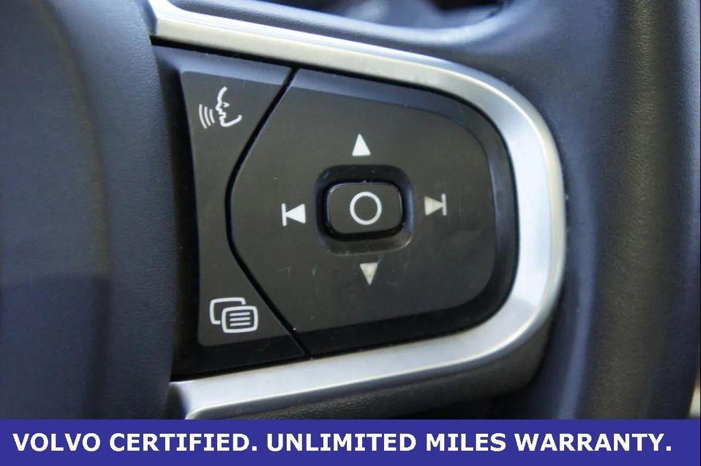 used 2022 Volvo XC60 car, priced at $31,200