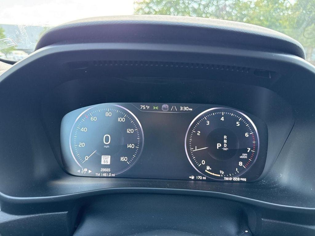 used 2020 Volvo XC40 car, priced at $25,900
