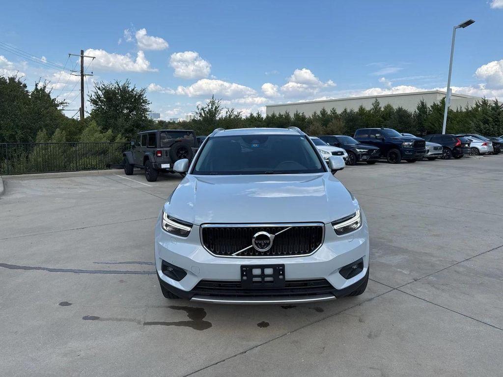 used 2020 Volvo XC40 car, priced at $25,900