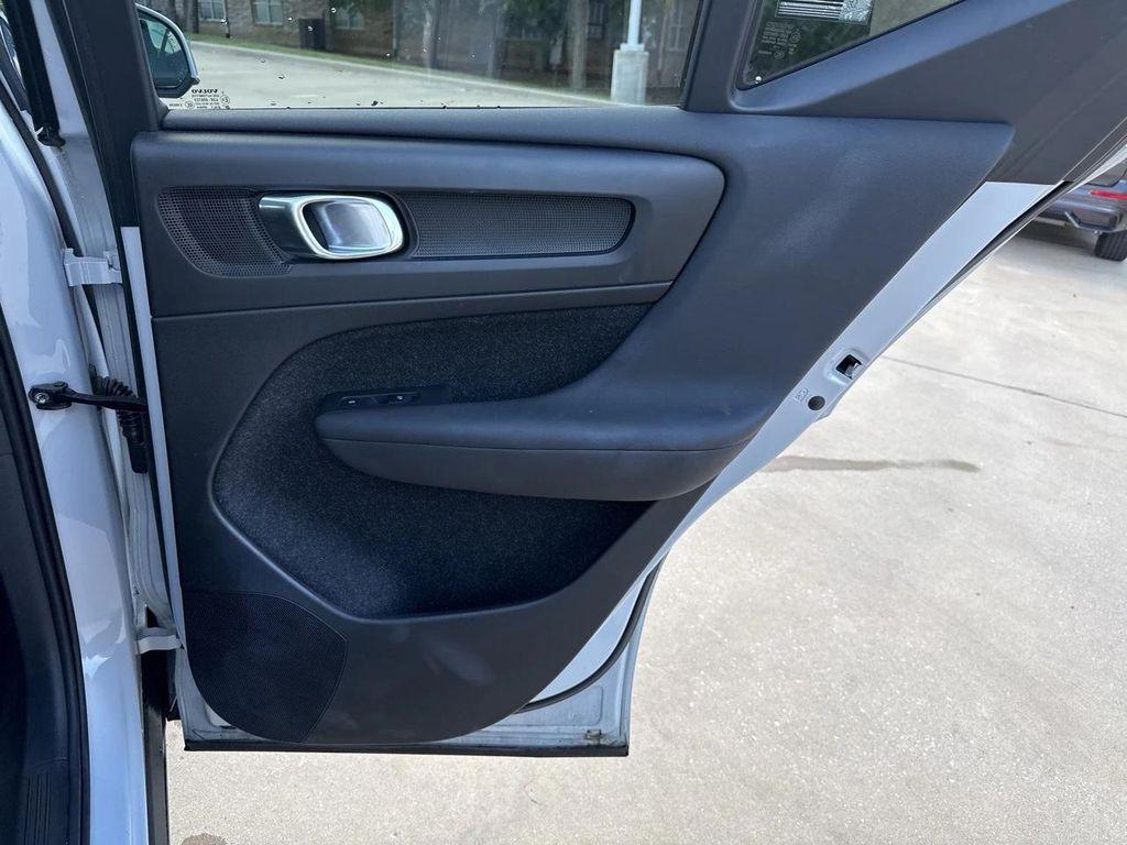 used 2020 Volvo XC40 car, priced at $25,900