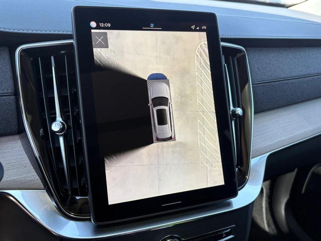 new 2026 Volvo XC90 car, priced at $72,625
