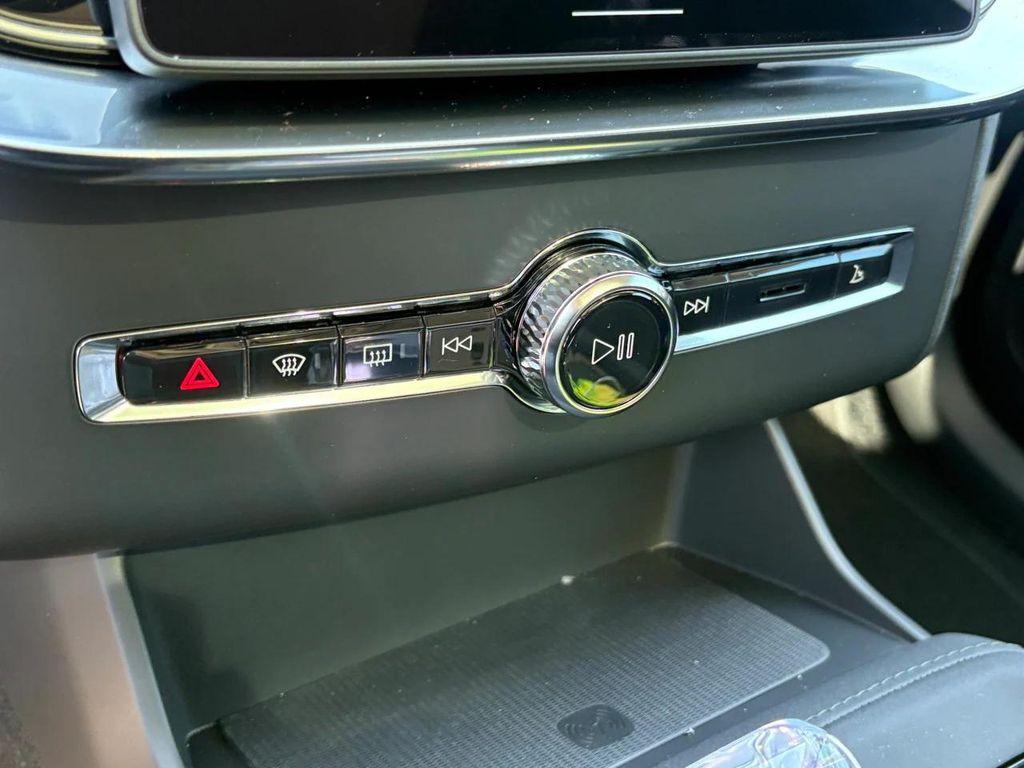 new 2026 Volvo XC90 car, priced at $72,625