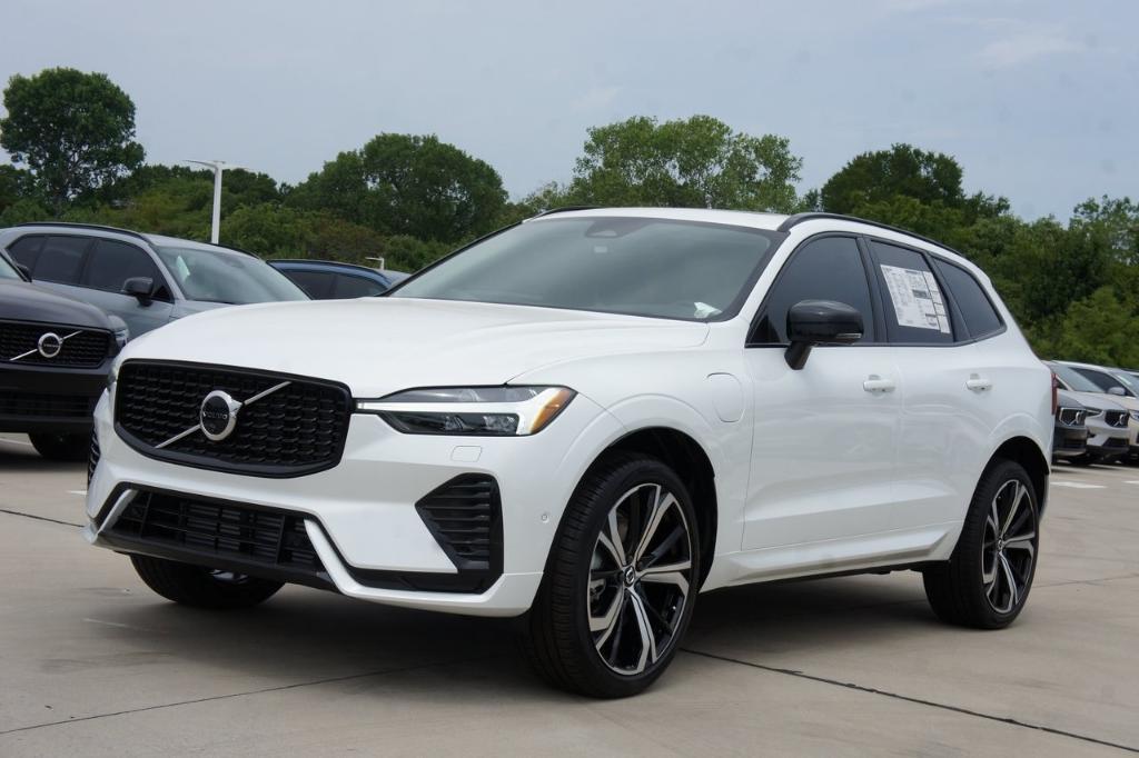 new 2025 Volvo XC60 Plug-In Hybrid car, priced at $73,275