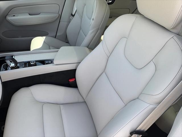 new 2025 Volvo XC60 Plug-In Hybrid car, priced at $60,160