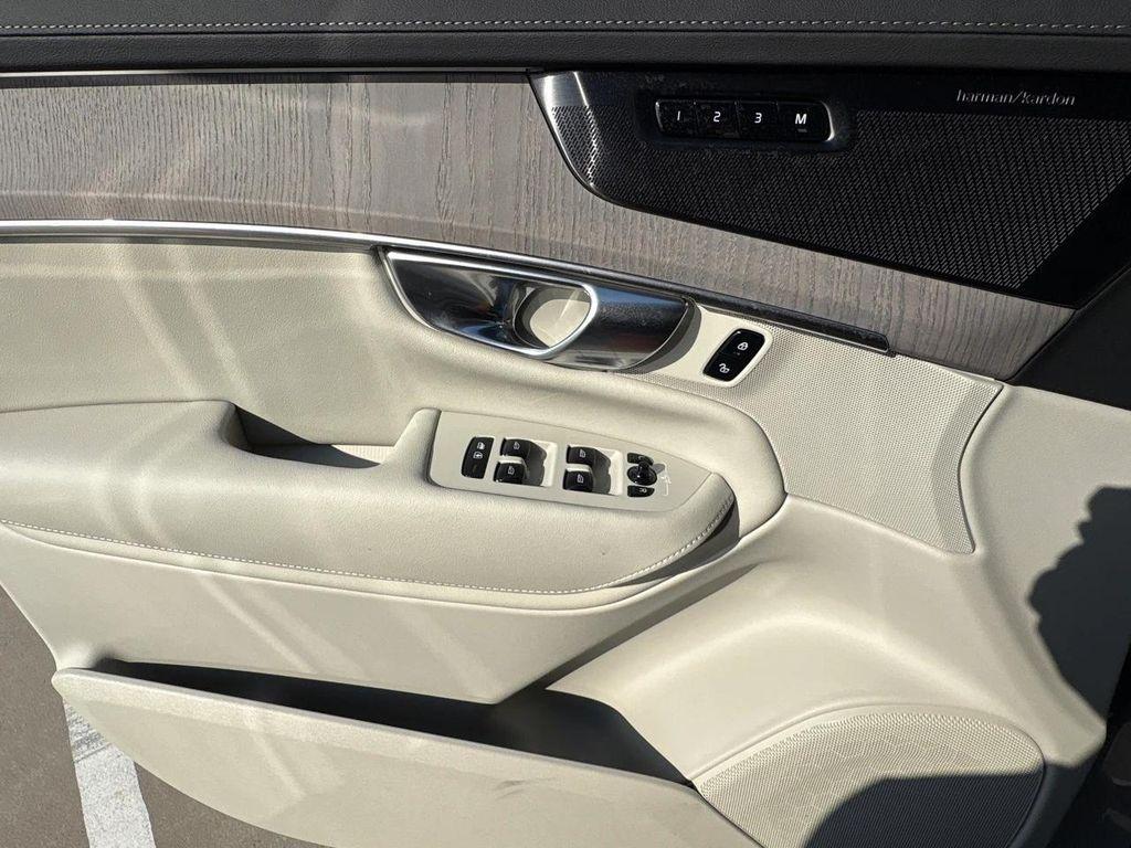 new 2026 Volvo XC90 Plug-In Hybrid car, priced at $85,625