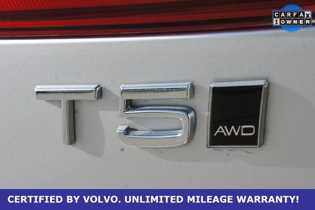 used 2021 Volvo XC60 car, priced at $33,050
