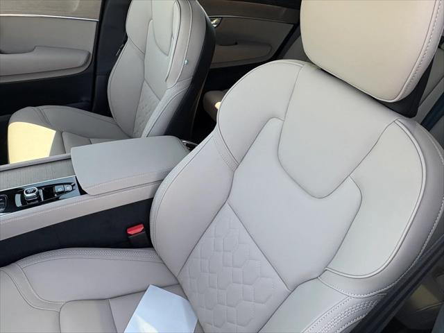 new 2025 Volvo XC90 Plug-In Hybrid car, priced at $78,805