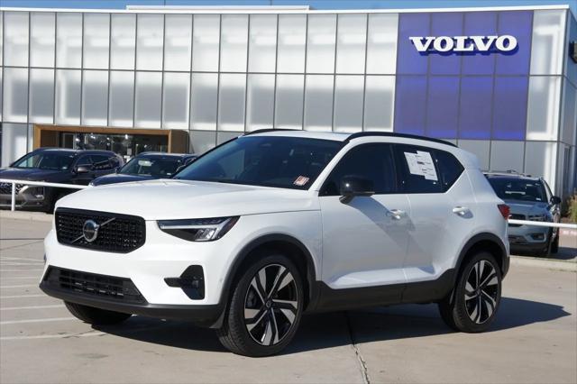 new 2025 Volvo XC40 car, priced at $48,235