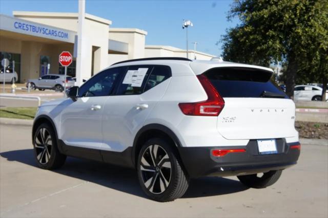 new 2025 Volvo XC40 car, priced at $48,235