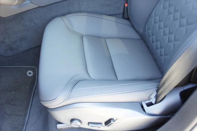 new 2025 Volvo XC90 Plug-In Hybrid car, priced at $76,755