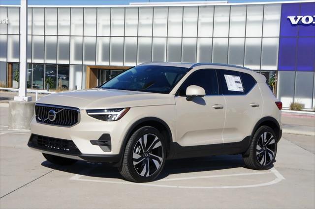 new 2025 Volvo XC40 car, priced at $50,025