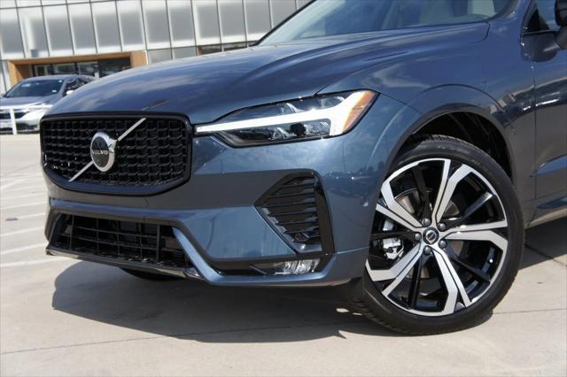 new 2025 Volvo XC60 car, priced at $59,910