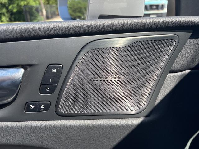 used 2023 Volvo XC60 car, priced at $41,400