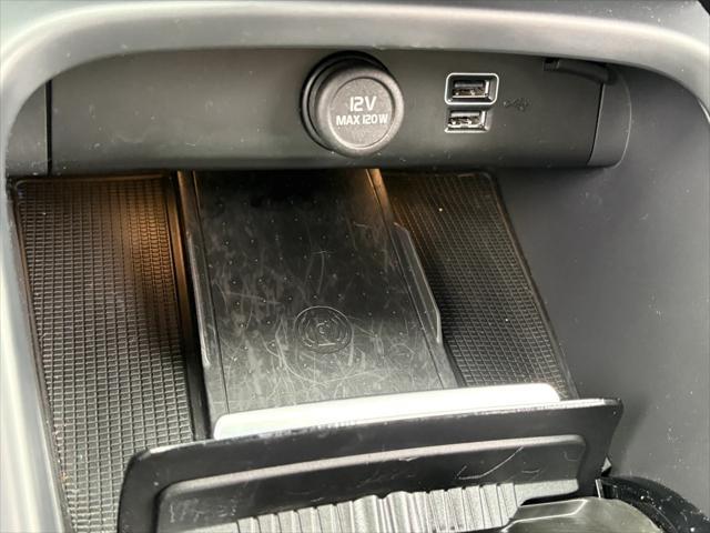 used 2022 Volvo XC40 car, priced at $33,761