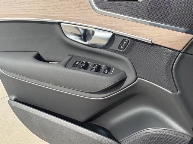 new 2025 Volvo XC90 car, priced at $67,455