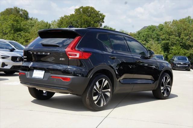 new 2025 Volvo XC40 car, priced at $48,820