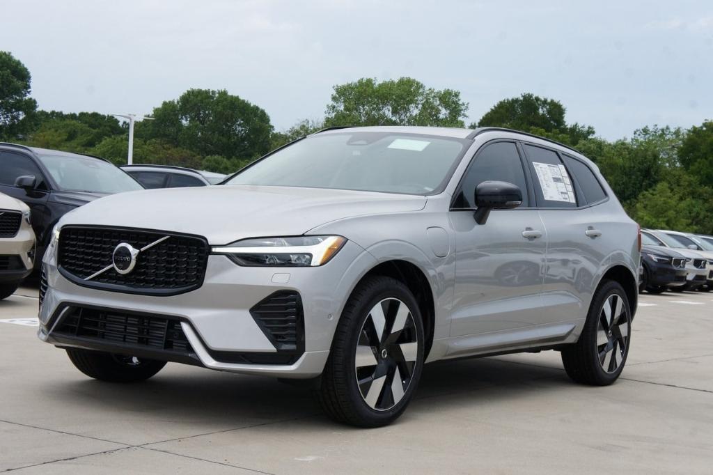 new 2025 Volvo XC60 Plug-In Hybrid car, priced at $67,030