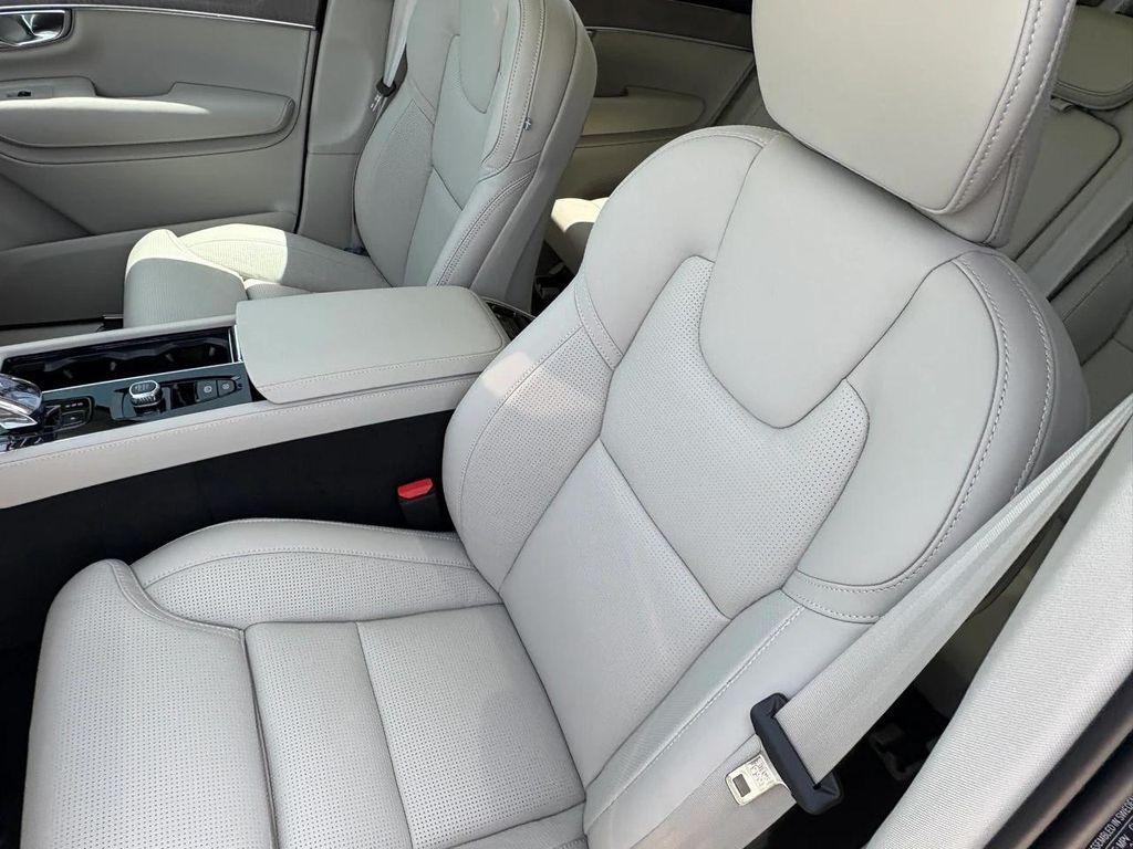 new 2026 Volvo XC90 car, priced at $75,155