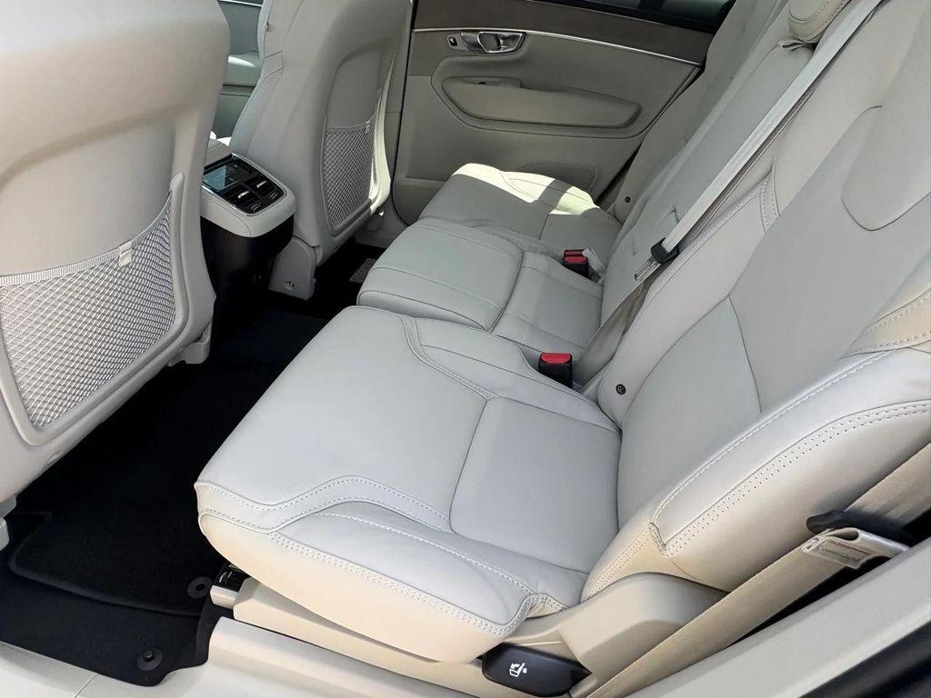 new 2026 Volvo XC90 car, priced at $75,155