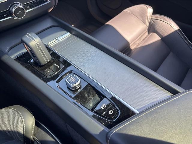 used 2022 Volvo XC60 Recharge Plug-In Hybrid car, priced at $45,766