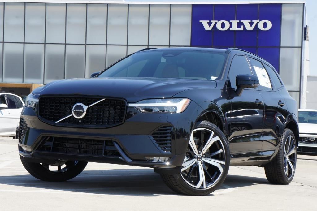 new 2025 Volvo XC60 car, priced at $64,030