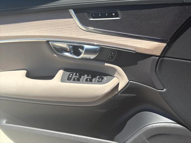 new 2025 Volvo XC90 Plug-In Hybrid car, priced at $75,485