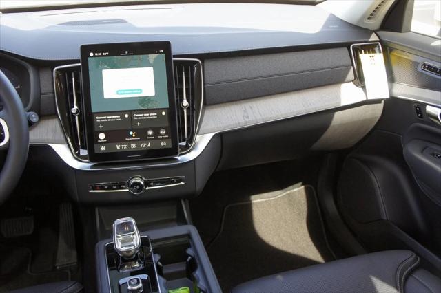 new 2025 Volvo XC90 Plug-In Hybrid car, priced at $82,755