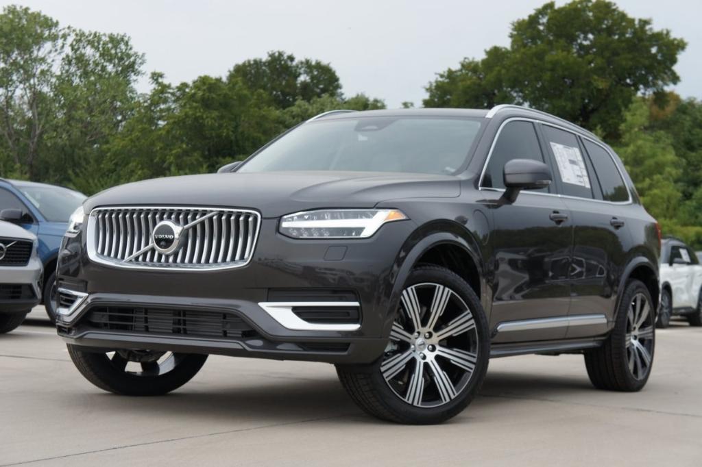 new 2025 Volvo XC90 Plug-In Hybrid car, priced at $79,060