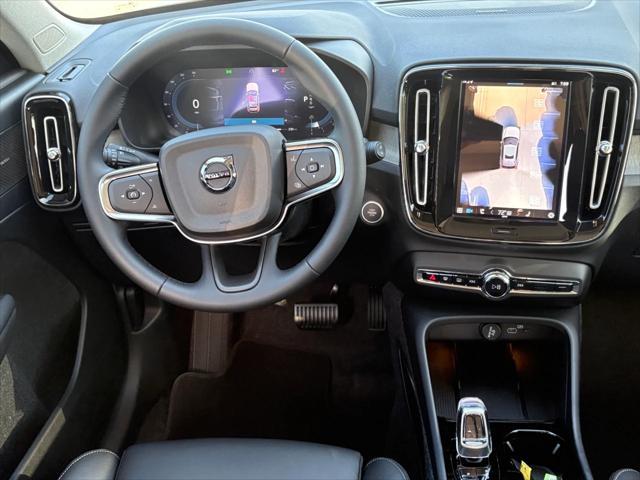 new 2025 Volvo XC40 car, priced at $50,610