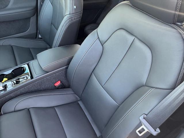 new 2025 Volvo XC40 car, priced at $50,610