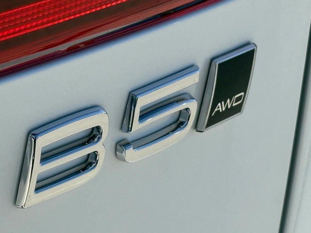 new 2026 Volvo XC60 car, priced at $65,370